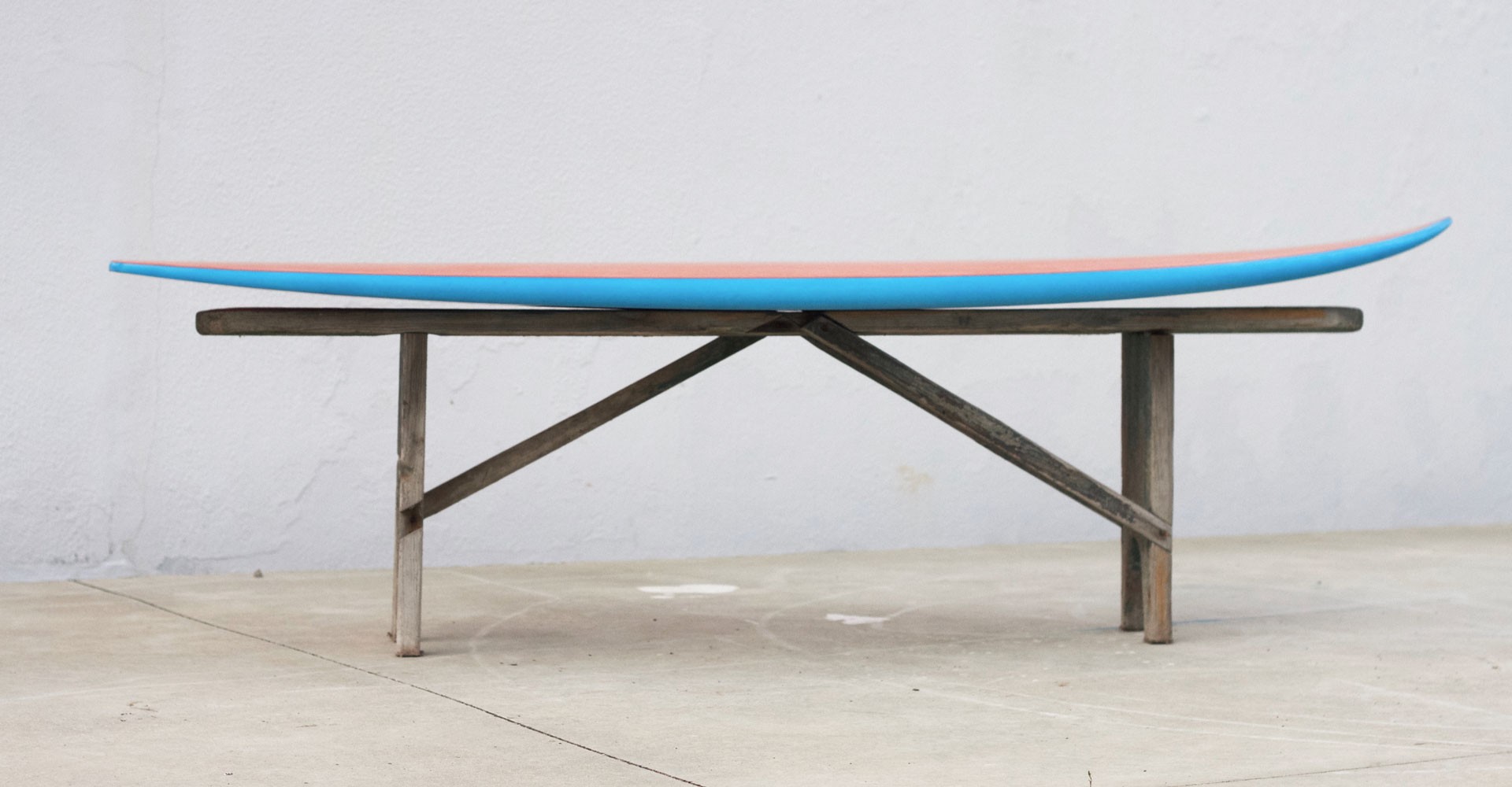 The Ovoo is a Mini Malibu surfboard version for surfing beginners and weekend surfers.